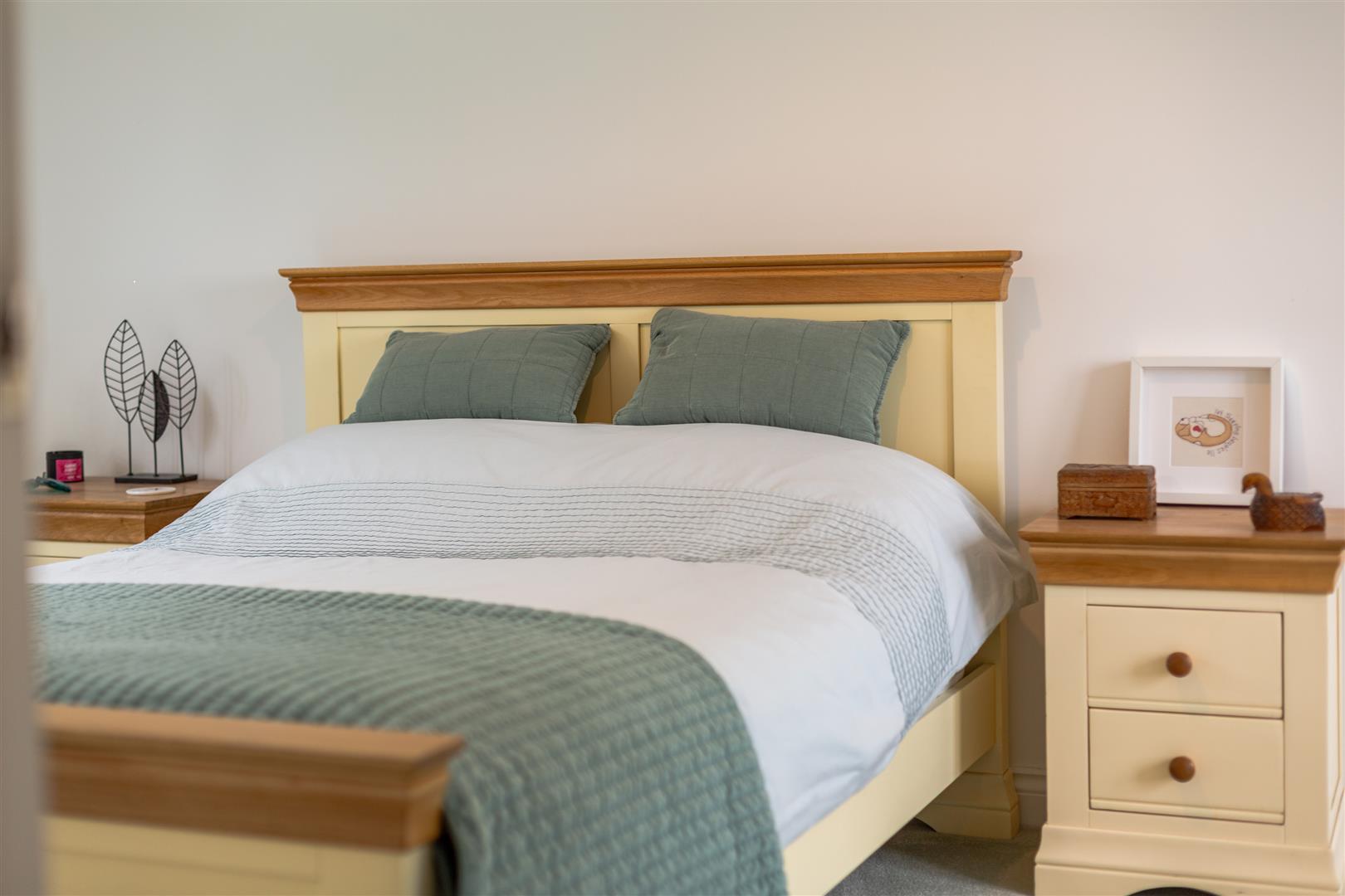 Maes Gwdig, Burry Port, SA16 0TG